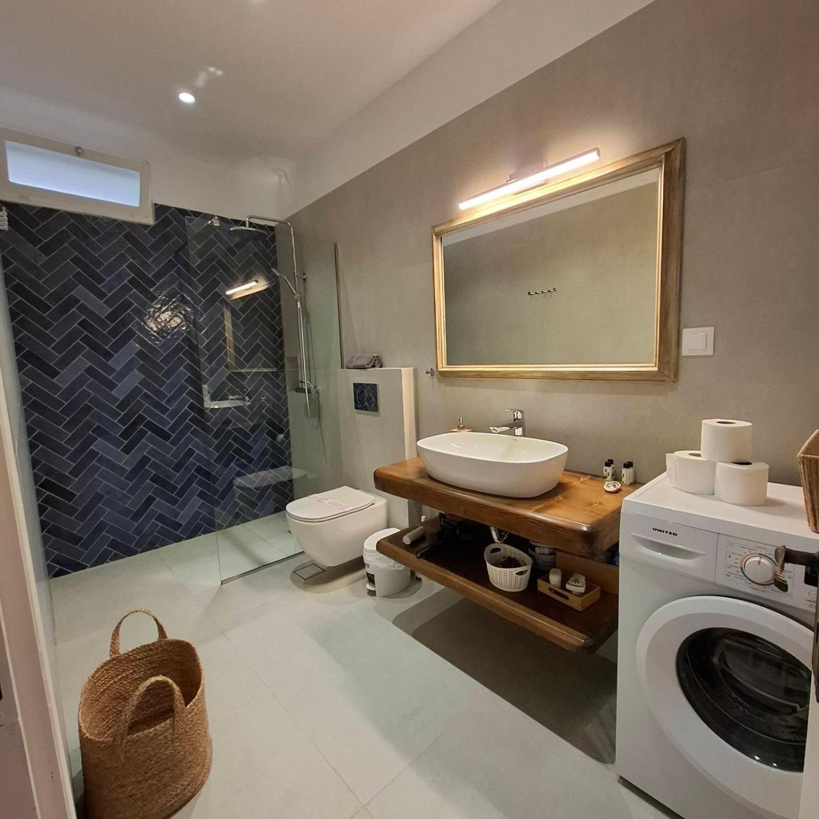 Aquarella-Stylish Veranda Apartment In Centre Of Πόρος Εξωτερικό φωτογραφία